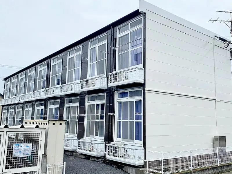 レオパレスチャームの写真（建物共通の資料掲載例）