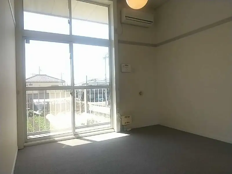レオパレスドミールの写真（202号室の資料掲載例）