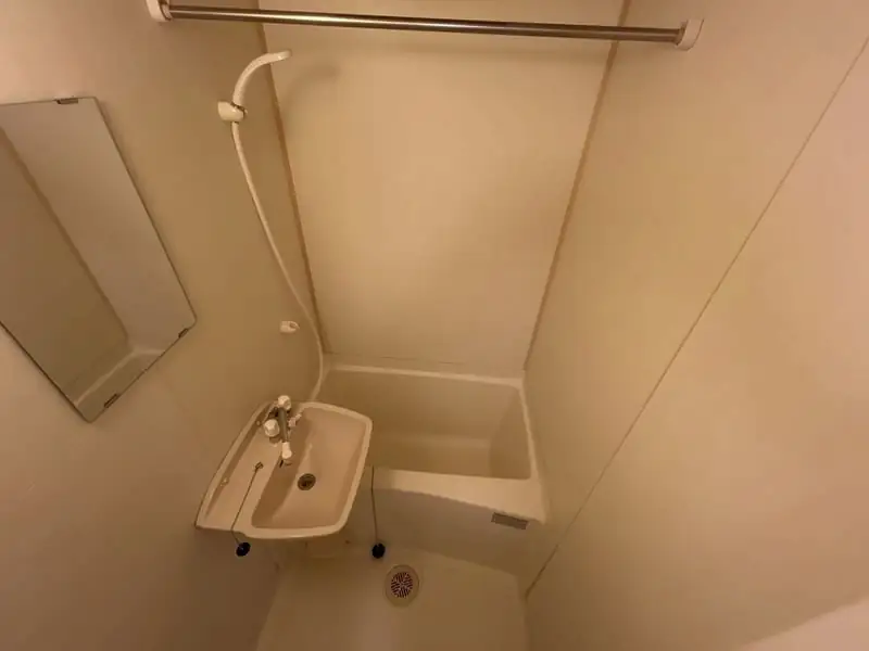 レオパレスエクセディオールの写真（103号室の資料掲載例）