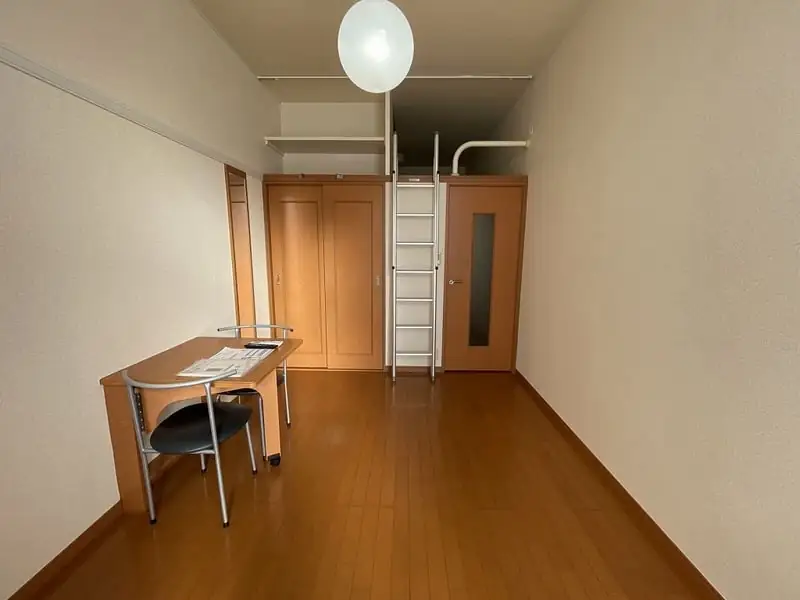 レオパレスイルシオンの写真（108号室の資料掲載例）
