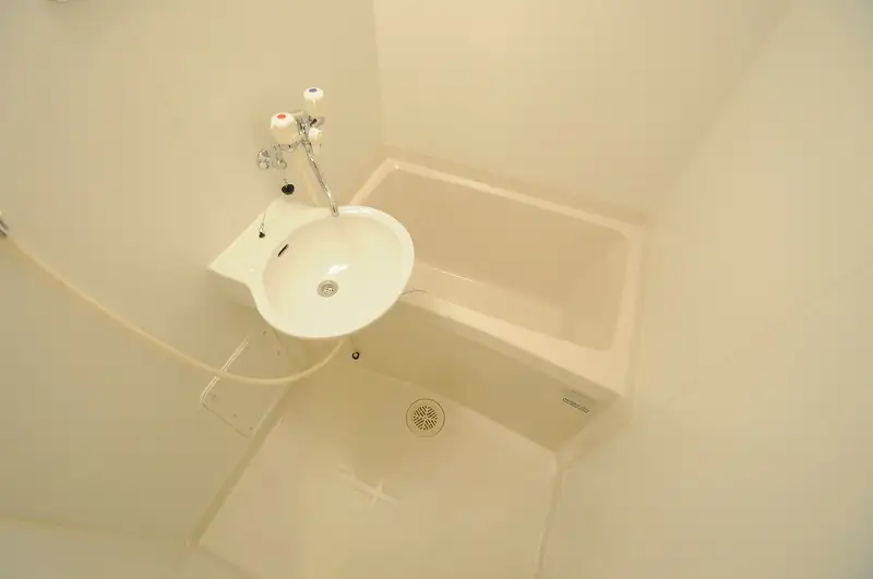 レオパレスヒロオパレス　Ⅴの写真（号室指定なしの資料掲載例）