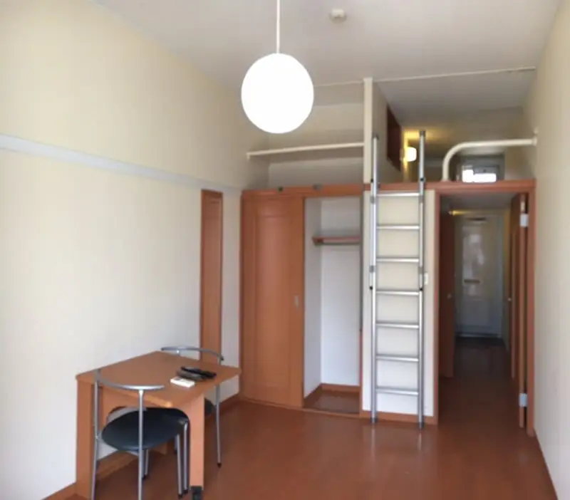 レオパレスクラッセの写真（101号室の資料掲載例）