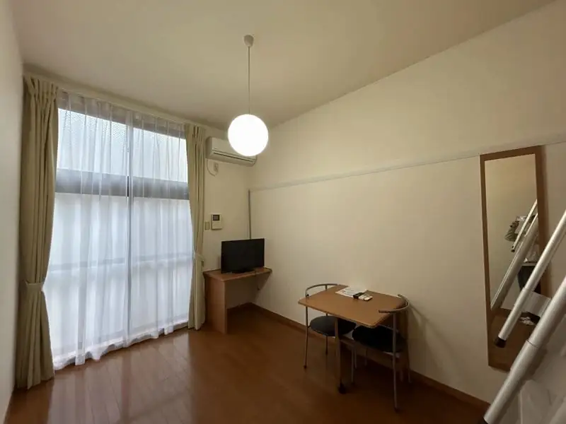 レオパレスボヌールの写真（109号室の資料掲載例）