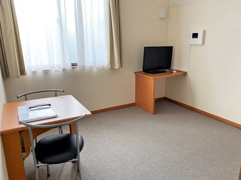 レオパレスＡｃｃｅｓｓの写真（205号室の資料掲載例）