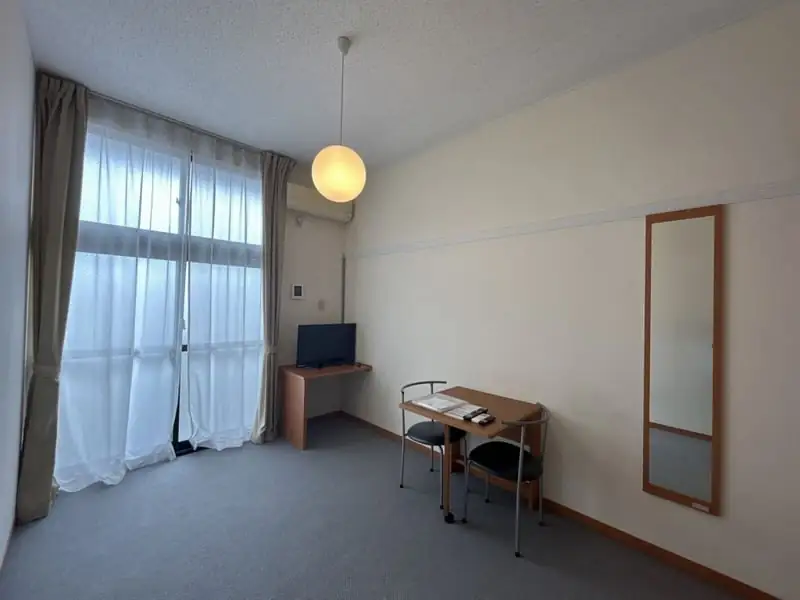 レオパレスバロンの写真(303号室の資料掲載例)