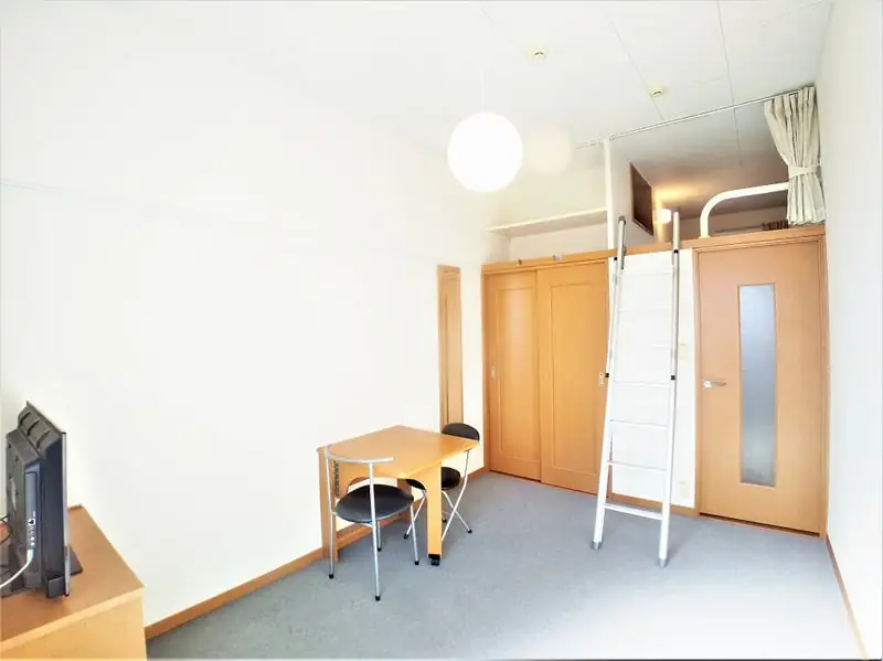 レオパレス城町の写真（201号室の資料掲載例）