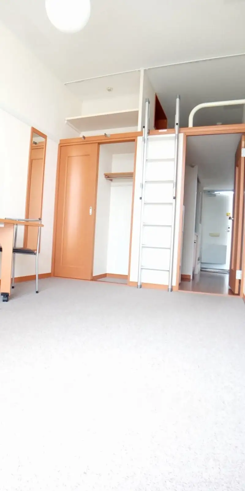 レオパレスパタータの写真(201号室の資料掲載例)