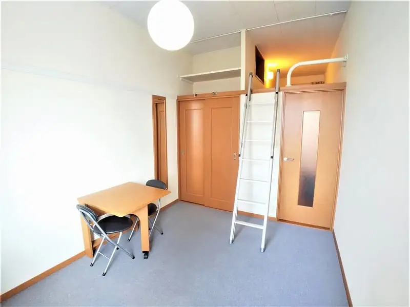 レオパレスこまの写真(205号室の資料掲載例)