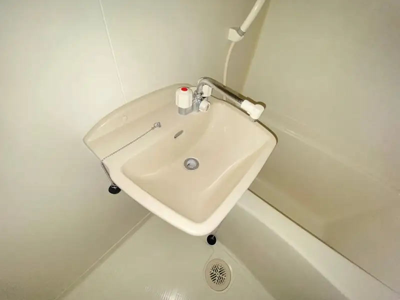 レオパレスカトレアの写真（101号室の資料掲載例）