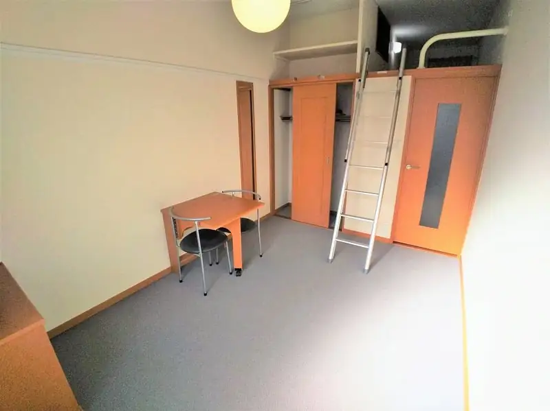 レオパレス氷川の写真（203号室の資料掲載例）
