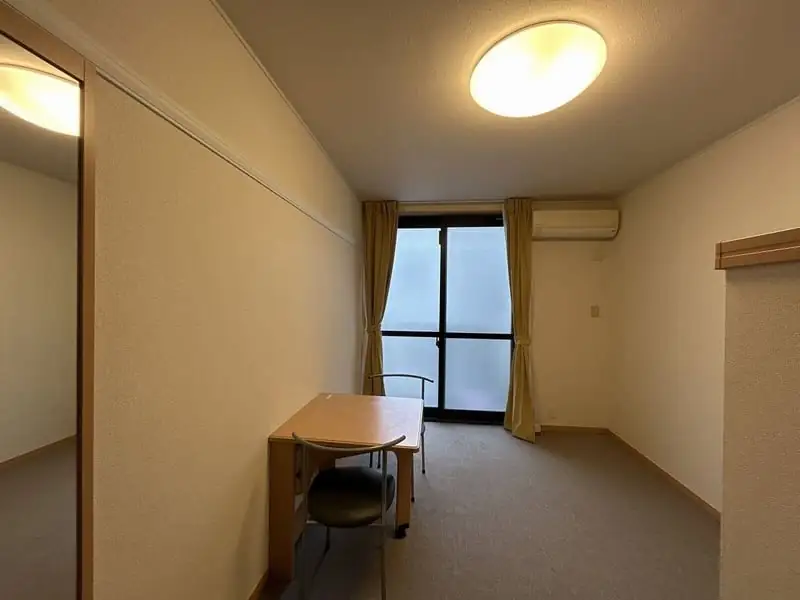 レオパレスアンフィールドの写真(207号室の資料掲載例)