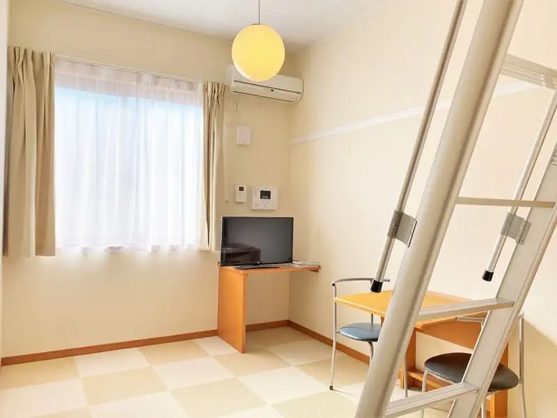 レオパレスＡＫＡＹＡＭＡの写真（205号室の資料掲載例）