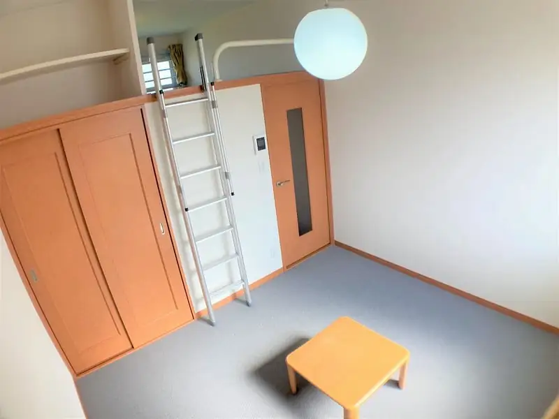 レオパレスグランシャリオ参番館の写真（205号室の資料掲載例）