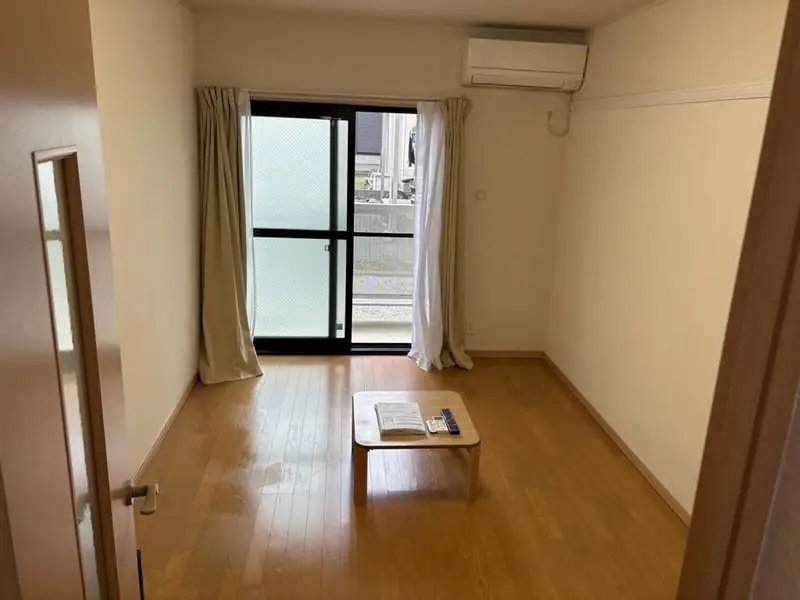 レオパレスあいりすの写真（106号室の資料掲載例）
