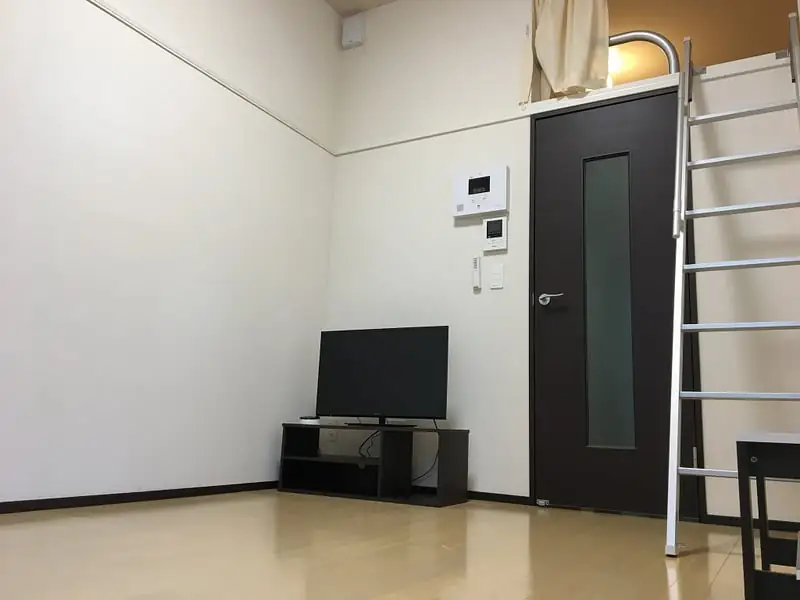 クレイノ元三如如の写真（101号室の資料掲載例）